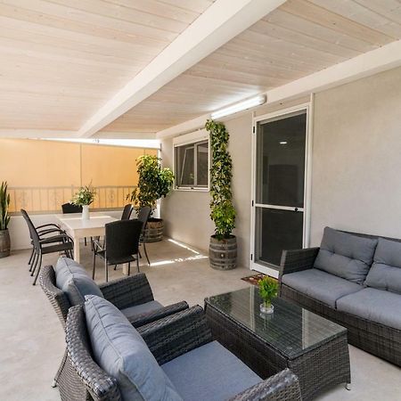Villa Iceberg Mini Kalamaki  Bagian luar foto